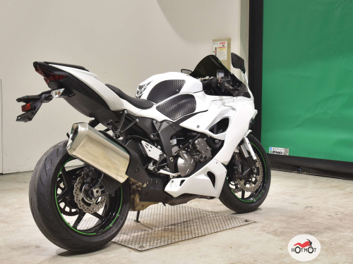 Мотоцикл KAWASAKI ZX-6 Ninja 2020, белый фото 5