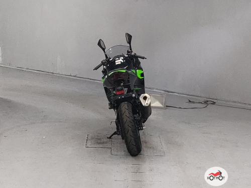 Мотоцикл KAWASAKI Ninja 400 2019, черный фото 4