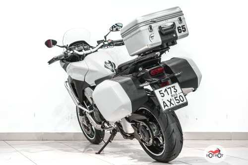 Мотоцикл HONDA VFR 800X Crossrunner 2015, БЕЛЫЙ фото 8