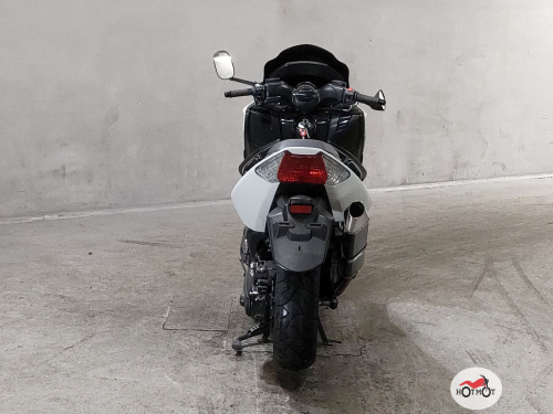 Скутер YAMAHA TMAX 2008, Белый фото 4