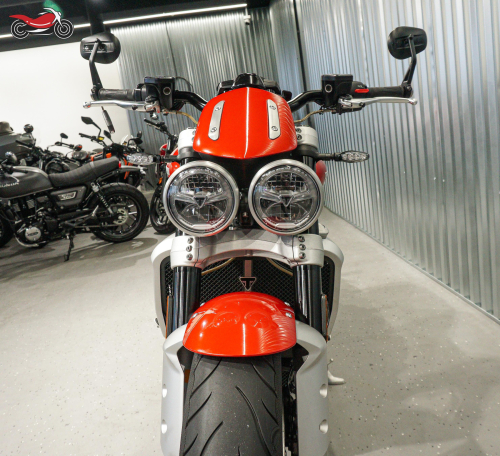 Мотоцикл Triumph Rocket III 2020, КРАСНЫЙ фото 11