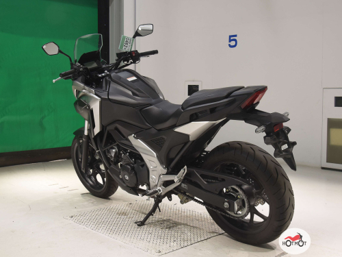 Мотоцикл HONDA NC 750X 2022, черный фото 6