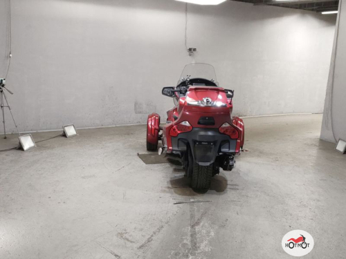Мотоцикл BRP Can-Am Spyder 2016, Красный фото 4