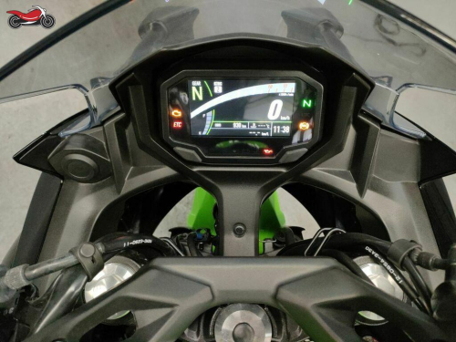 Мотоцикл Kawasaki Ninja 650 2023, ЗЕЛЕНЫЙ фото 5