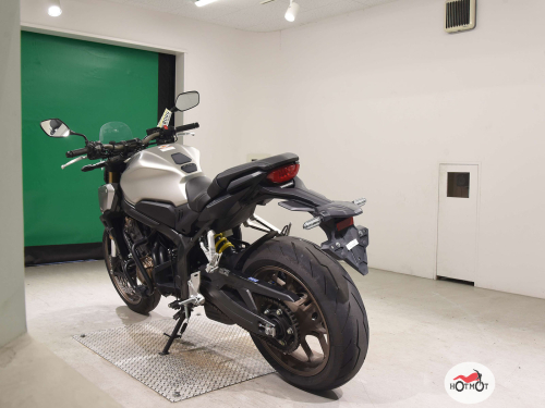 Мотоцикл HONDA CB 650R 2019, серый фото 6