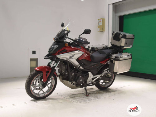 Мотоцикл HONDA NC 750X 2016, Красный фото 4