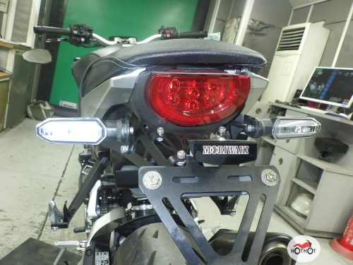 Мотоцикл HONDA CB 1000R 2021, Черный фото 15