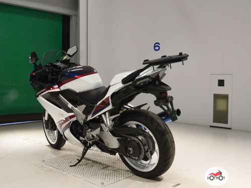 Мотоцикл HONDA VFR 800 2020, БЕЛЫЙ фото 6
