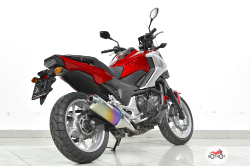 Мотоцикл HONDA NC 750X 2016, Красный фото 7