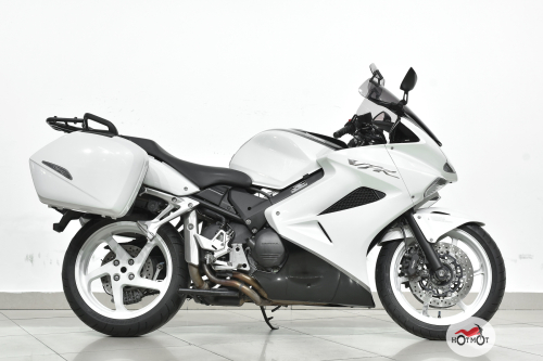 Мотоцикл HONDA VFR 800 2009, Белый фото 3