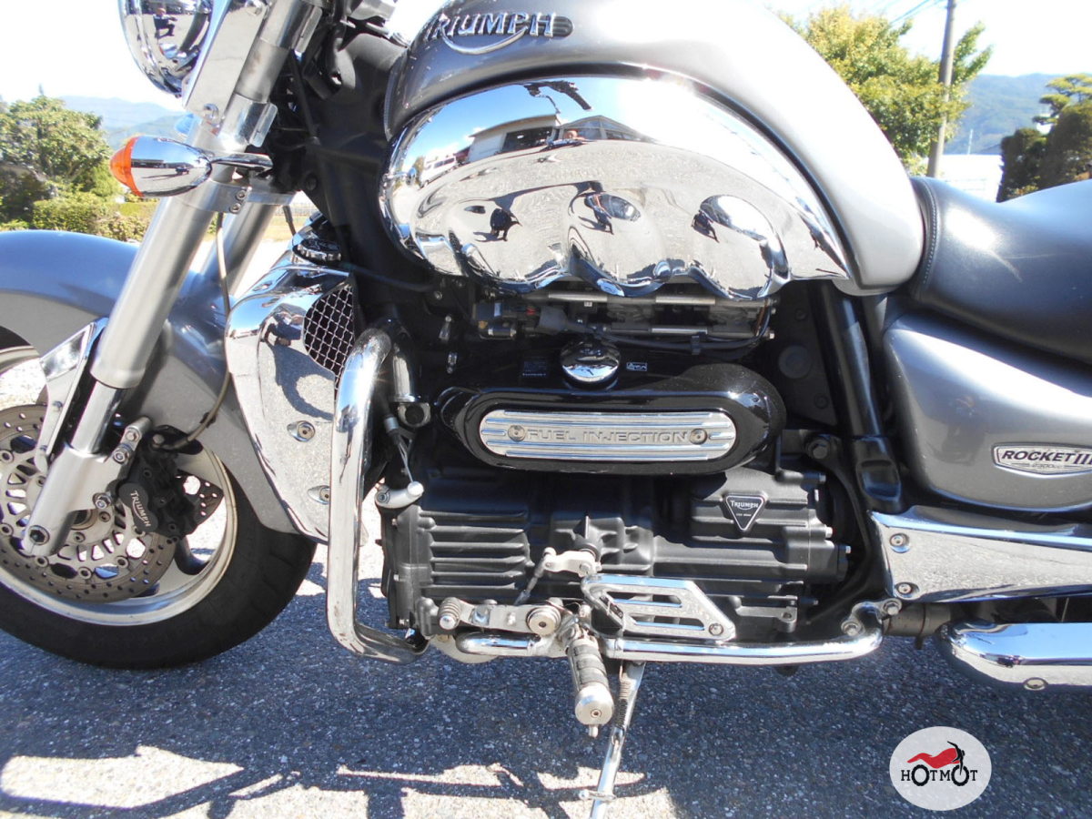 Triumph Rocket 3 фары