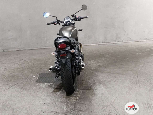 Мотоцикл TRIUMPH Street Twin 2022, серый фото 4