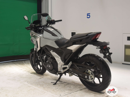 Мотоцикл HONDA NC 750X 2023, серый фото 6