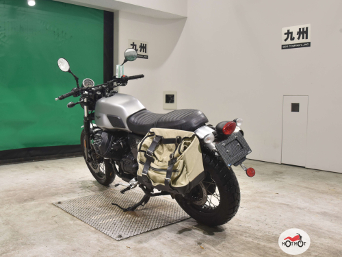 Мотоцикл MOTO GUZZI V 7 2019, серый фото 4
