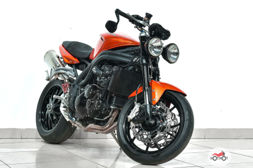 Мотоцикл TRIUMPH Speed Triple 2010, Оранжевый