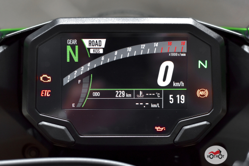 Мотоцикл KAWASAKI Ninja ZX-6R ABS 2024, Зеленый фото 9