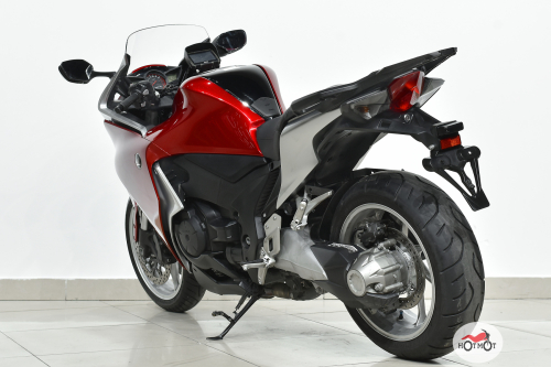 Мотоцикл HONDA VFR1200F 2011, Красный фото 8