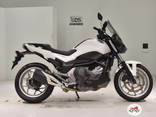 Мотоцикл HONDA NC 750S 2018, белый фото 2