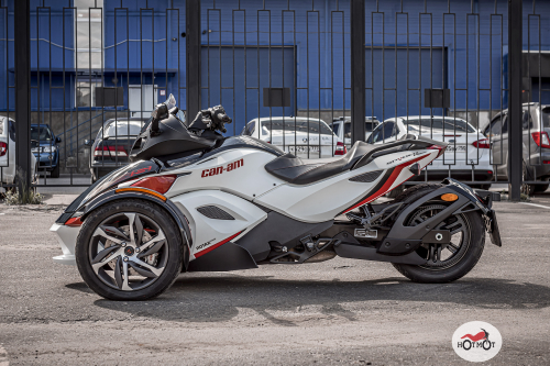 Мотоцикл BRP Can-Am Spyder 2015, БЕЛЫЙ фото 7