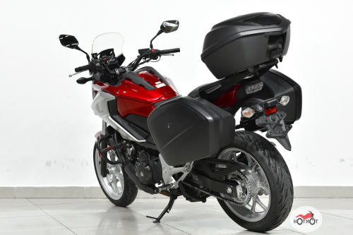 Мотоцикл HONDA NC 750X 2018, Красный фото 8