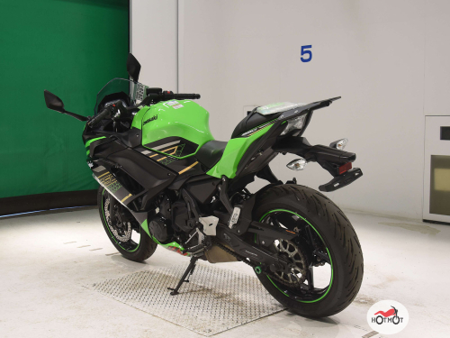 Мотоцикл KAWASAKI ER-6f (Ninja 650R) 2021, Зеленый фото 6