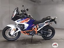 Мотоцикл KTM 1290 Super Adventure R 2022, Белый