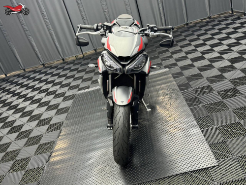 Мотоцикл Triumph Street Triple 2022, СЕРЫЙ фото 3