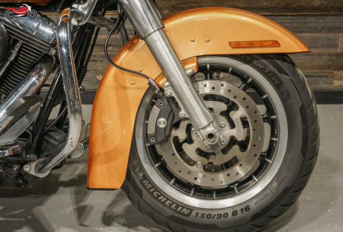 Мотоцикл Harley-Davidson Road Glide 2007, ОРАНЖЕВЫЙ фото 9