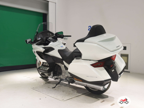 Мотоцикл HONDA GL 1800 2019, белый фото 6