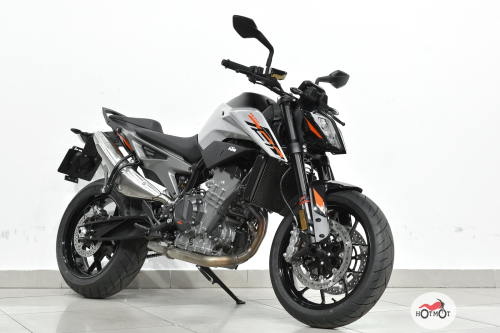 Мотоцикл KTM 790 Duke 2023, Белый