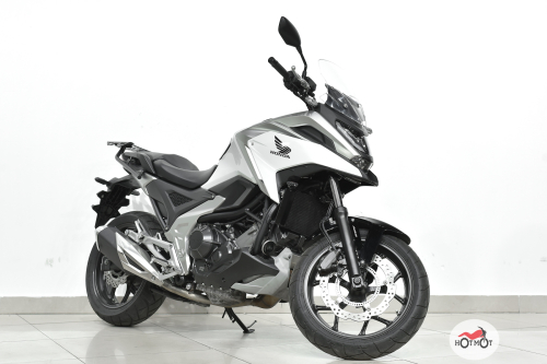 Мотоцикл HONDA NC 750X 2023, белый