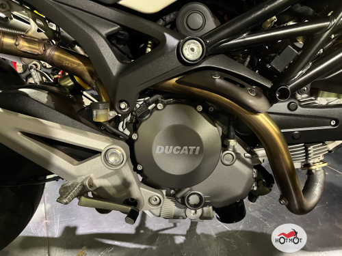 Мотоцикл DUCATI Monster 696 2012, БЕЛЫЙ фото 7