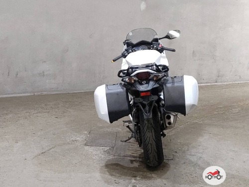 Мотоцикл HONDA VFR 800 2018, Белый фото 4