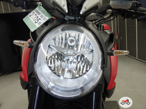 Мотоцикл MV AGUSTA Dragster 800 2022, Красный фото 17