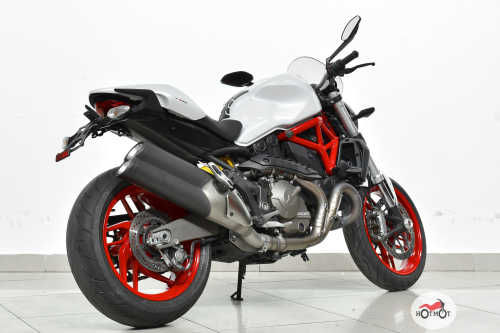 Мотоцикл DUCATI Monster 821 2015, белый фото 7