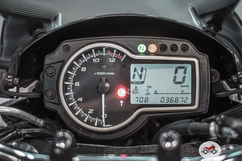 Мотоцикл SUZUKI GSR 750 2013, БЕЛЫЙ фото 9