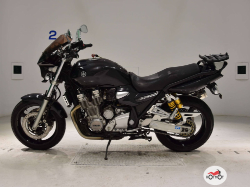 Мотоцикл YAMAHA XJR1300 2007, черный