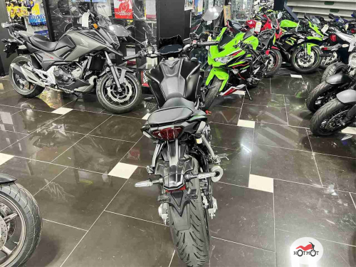 Мотоцикл YAMAHA MT-07 (FZ-07) 2023, черный фото 8