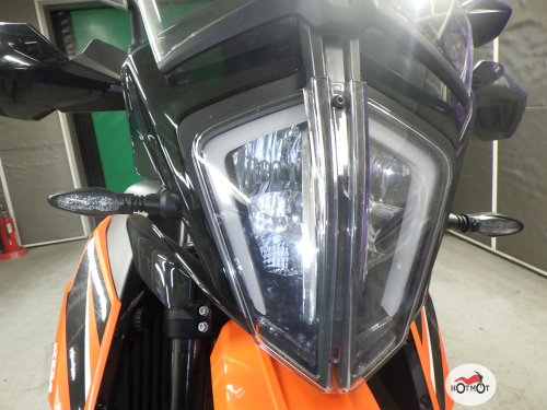 Мотоцикл KTM 890 Adventure 2022, Оранжевый фото 15