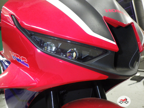 Мотоцикл HONDA CBR 600RR 2021, Красный фото 12