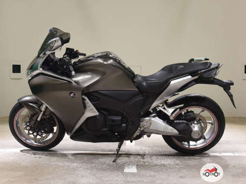 Мотоцикл HONDA VFR 1200  2013, СЕРЫЙ