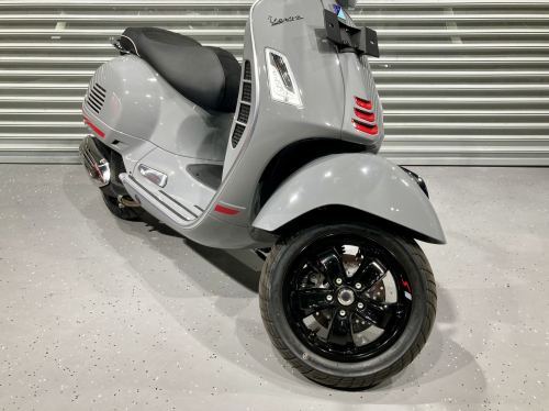 Скутер VESPA GTS 150 2023, СЕРЫЙ фото 5