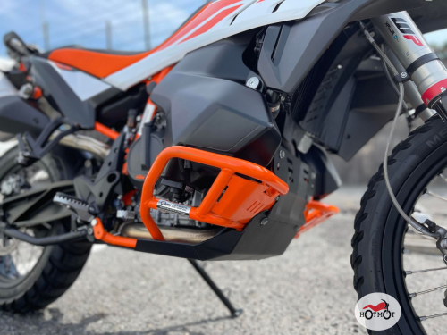Мотоцикл KTM 790 Adventure R 2020, БЕЛЫЙ фото 9