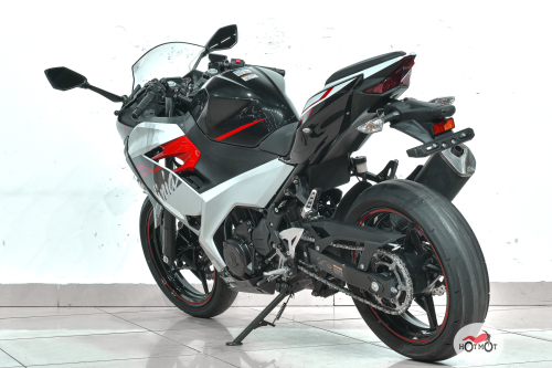 Мотоцикл KAWASAKI Ninja 400 2020, Черный фото 8