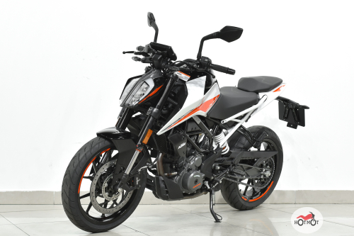 Мотоцикл KTM 390 Duke 2022, БЕЛЫЙ фото 2