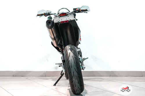 Мотоцикл KTM 690 SMC R 2017, Черный фото 6