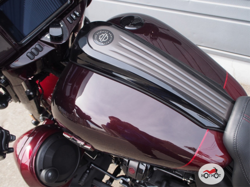Мотоцикл HARLEY-DAVIDSON CVO Street Glide 2019, Красный фото 5