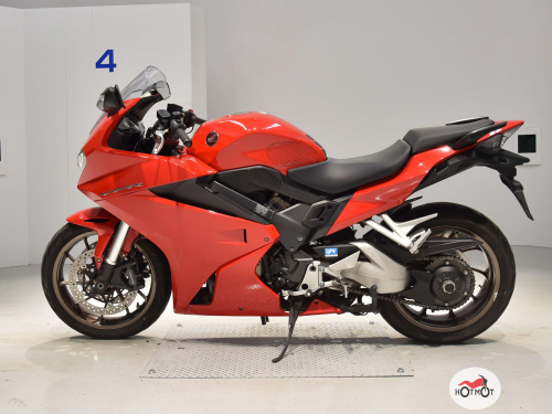 Мотоцикл HONDA VFR 800 2017, Красный