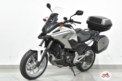 Мотоцикл HONDA NC 750X 2016, Белый фото 2