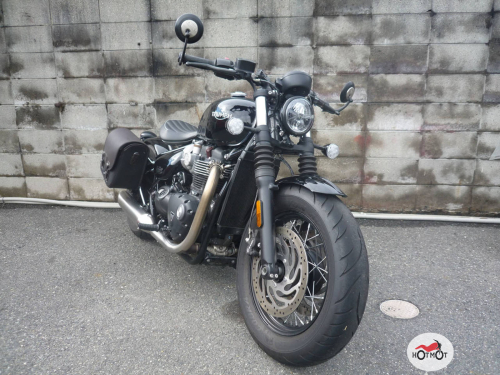 Мотоцикл TRIUMPH Bonneville Bobber 2021, Черный фото 3